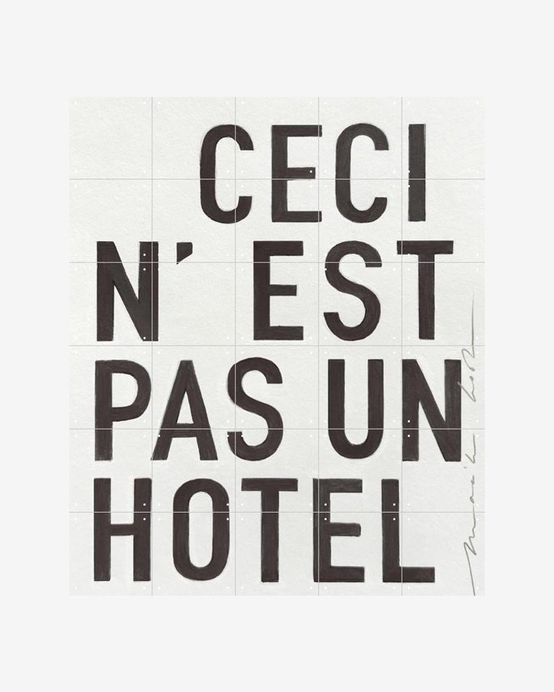 IXXI - Hotel, black